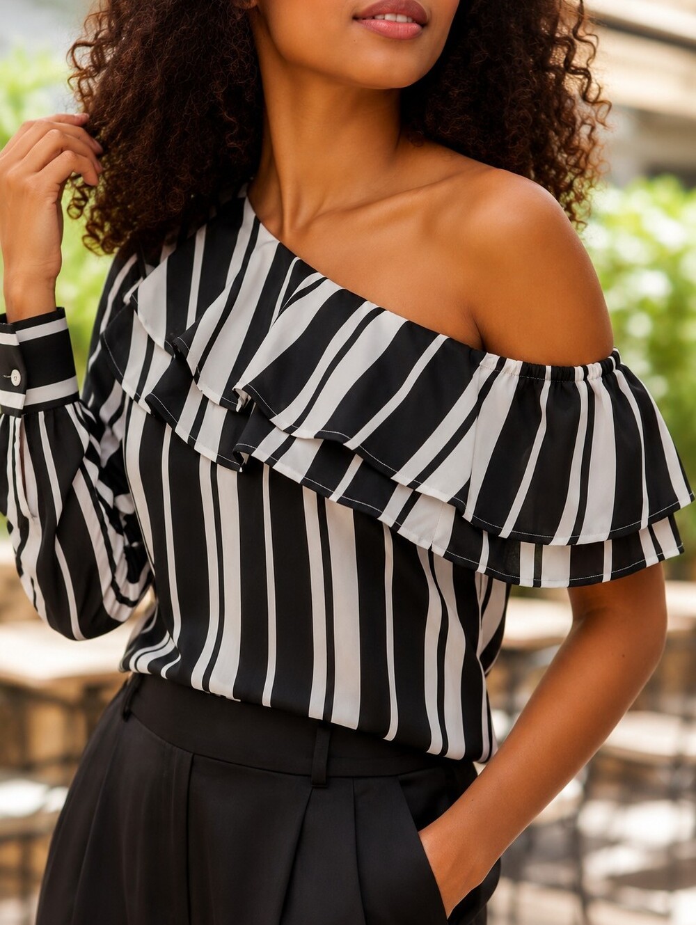 Banana Republic Black And White Striped Ruffled Blouse Office Siren Shirt Top